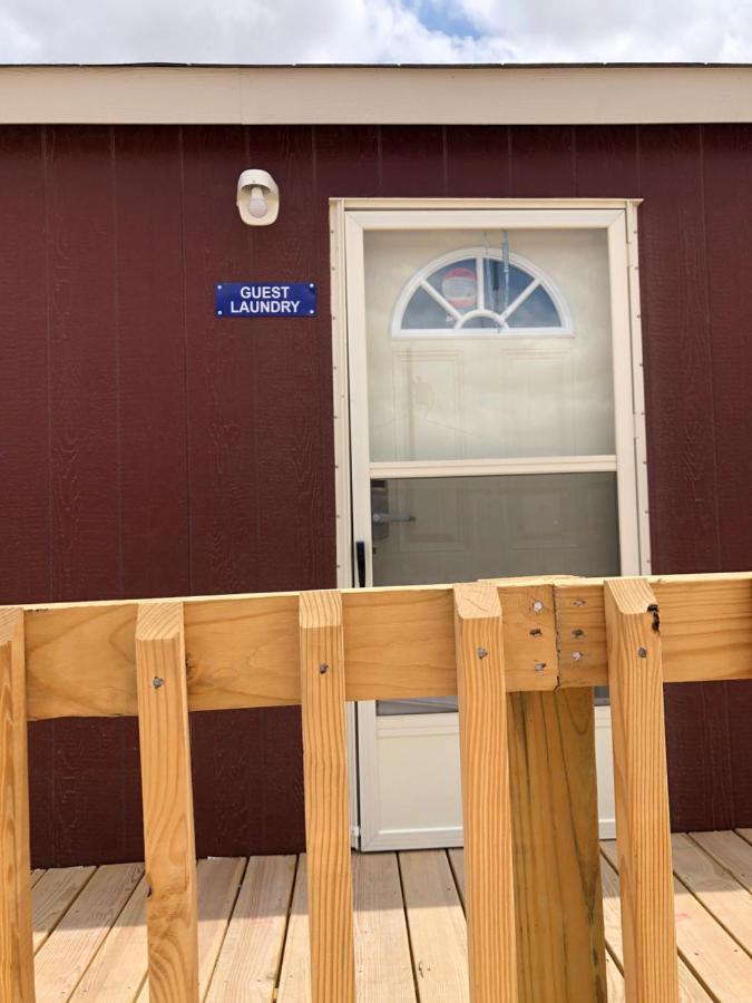 Monahans Country Inn Exterior photo